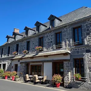3* Hotel Restaurant Du Plomb Du Cantal